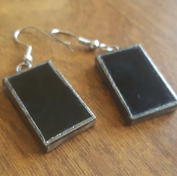 CROCHETED SPIDER WEB EARRINGS - ENCASED - UNIQUE - HALLOWEEN - Picture 4 of 4